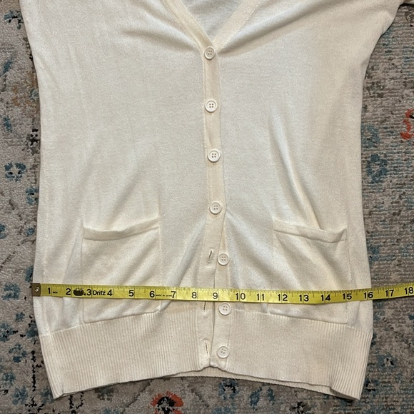 Forever 21 Boyfriend V-Neck Cream Cardigan - Picture 5 of 14